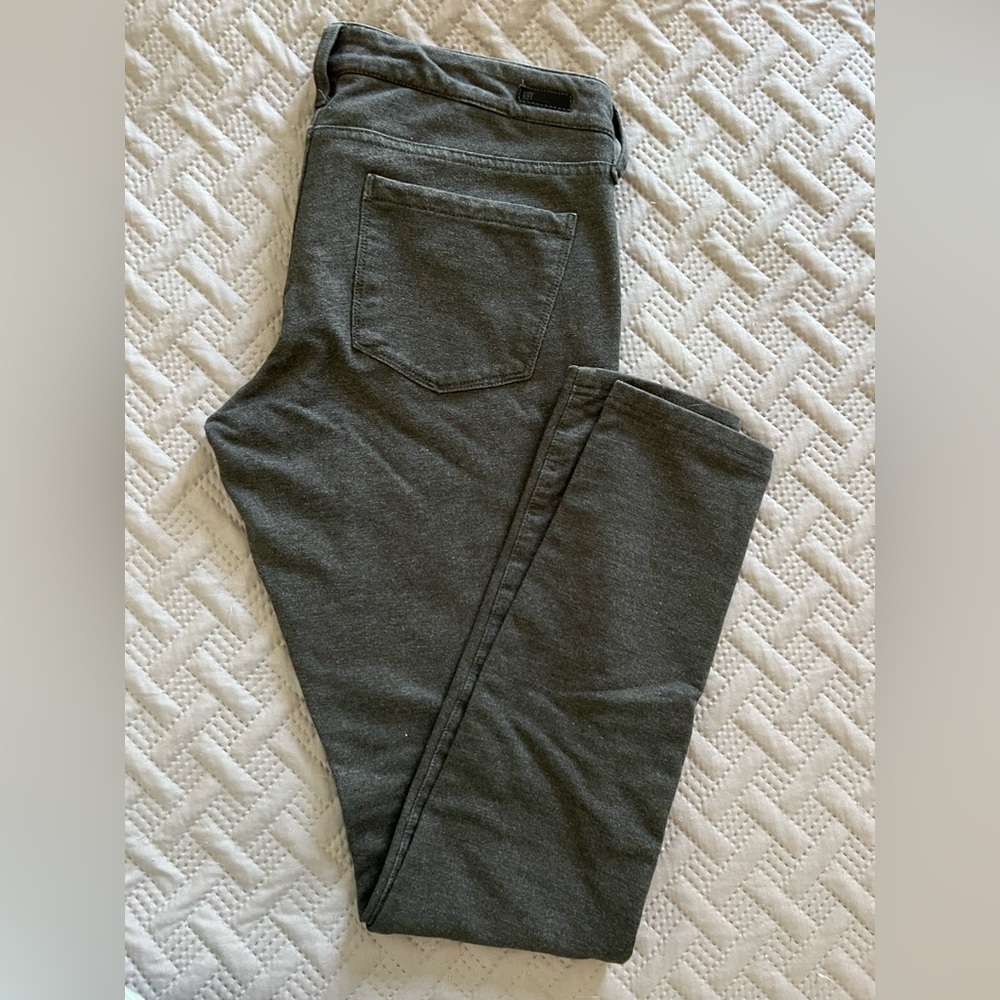 Kut From The Kloth Jennifer Fit Ultra Skinny soft dark charcoal pants Sz 10
